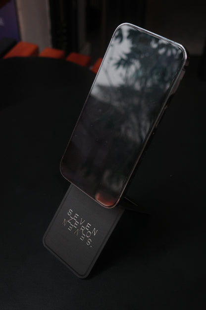 707. Signature Utility Stand
